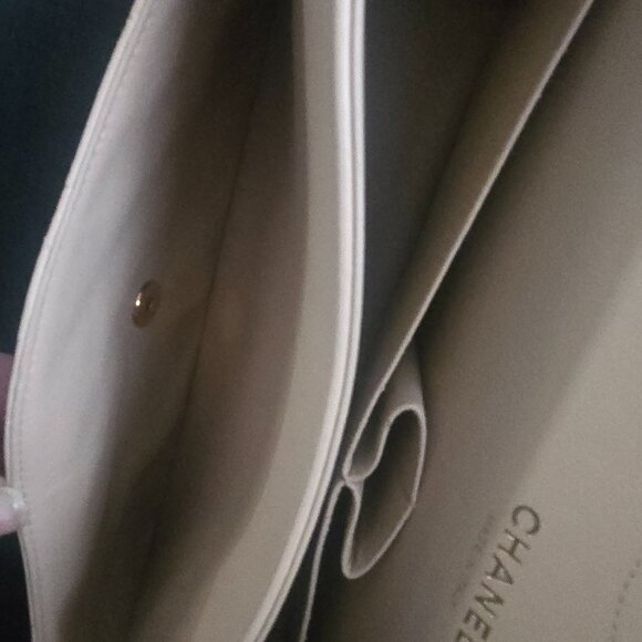 Chanel classic handbag - Picture 11 of 16